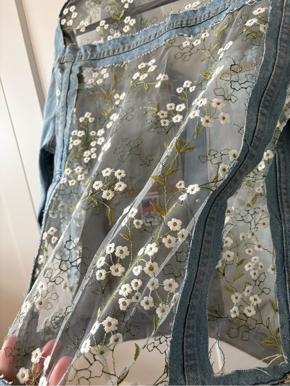 Dragon Denim Baby’s Breath Denim Jacket NWOT - Picture 5 of 9